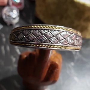 Ladies braided look bracelet